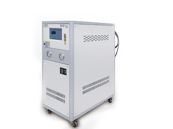 工業(yè)冷水機：粉末冶金成型的溫控支柱